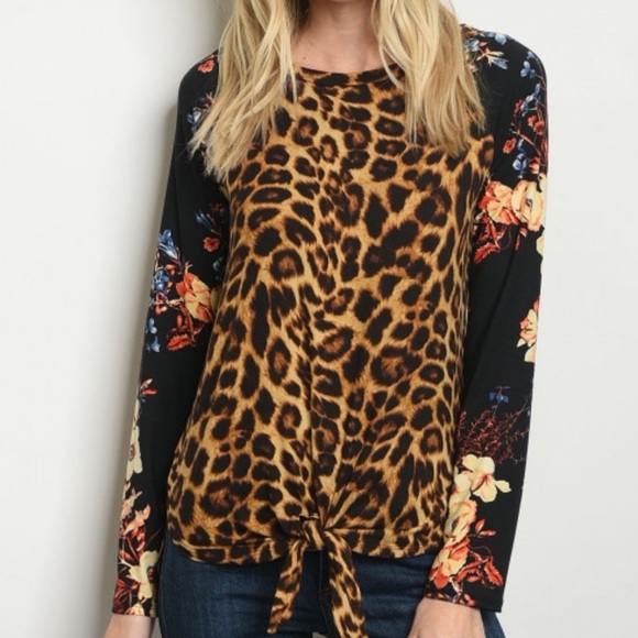 Closet clear🚨 Leopard print floral knot tie top - Picture 2 of 4